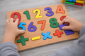 Puzzle edukativ me numra
